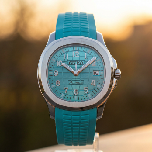 Mod Aquanaut Tiffany Blue