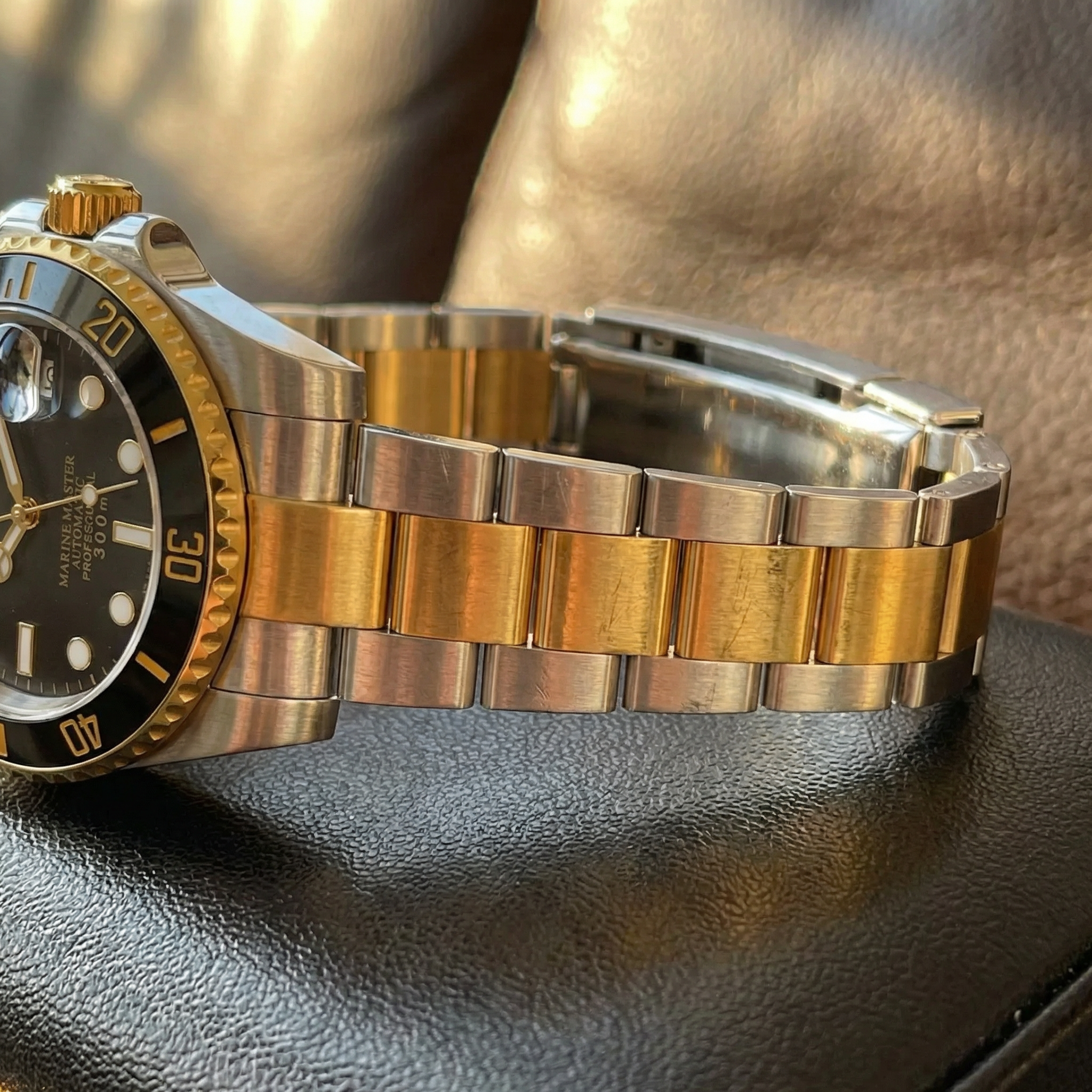Mod GMT Gold Oyster